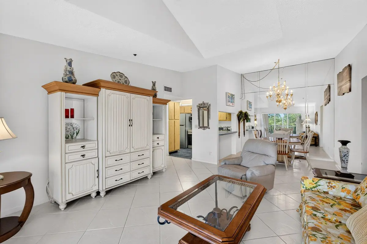 12-web-or-mls-7R7A0180 at 4452 NE OCEAN Boulevard C3, Jensen Beach