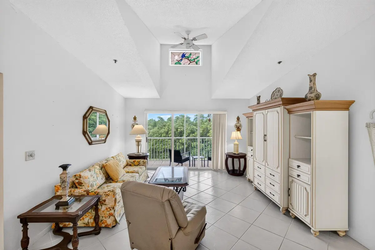 9-web-or-mls-7R7A0165 at 4452 NE OCEAN Boulevard C3, Jensen Beach