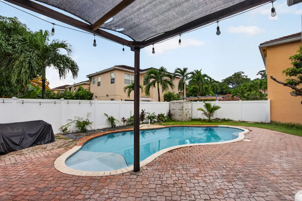 5-web-or-mls-2911-3 at 2911 E SABLE Circle, Margate