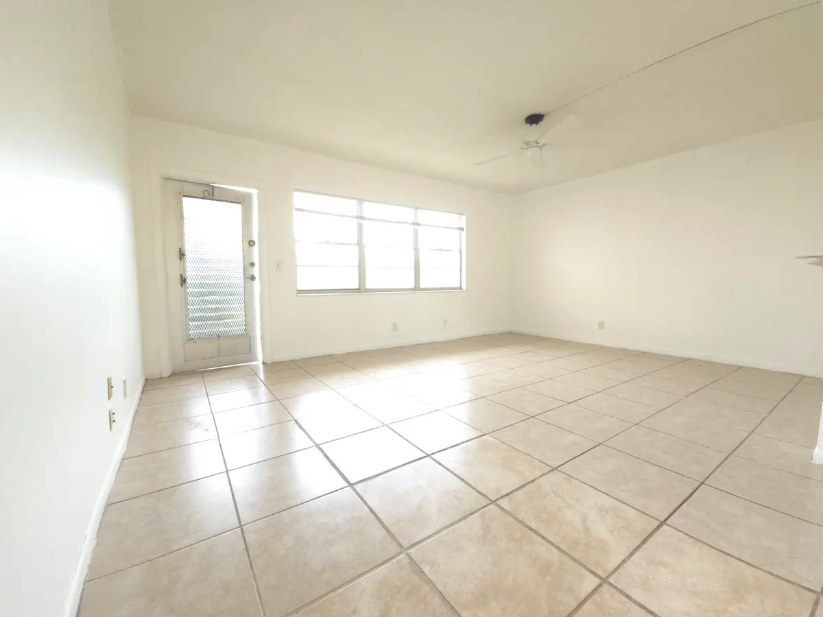 129 NORWICH F, West Palm Beach, FL – photo 3