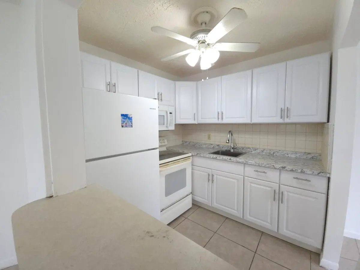 129 NORWICH F, West Palm Beach, FL – photo 5