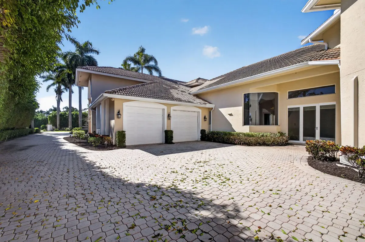 Garage Entrance at 10248 Heronwood Lane, West Palm Beach