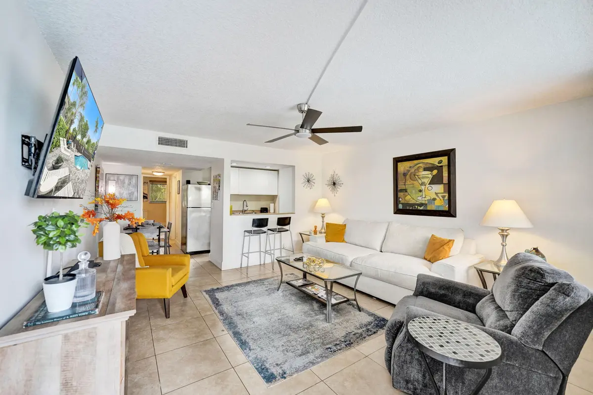 24-web-or-mls-DSC05690 at 1901 N Andrews Avenue Apt 214, Wilton Manors