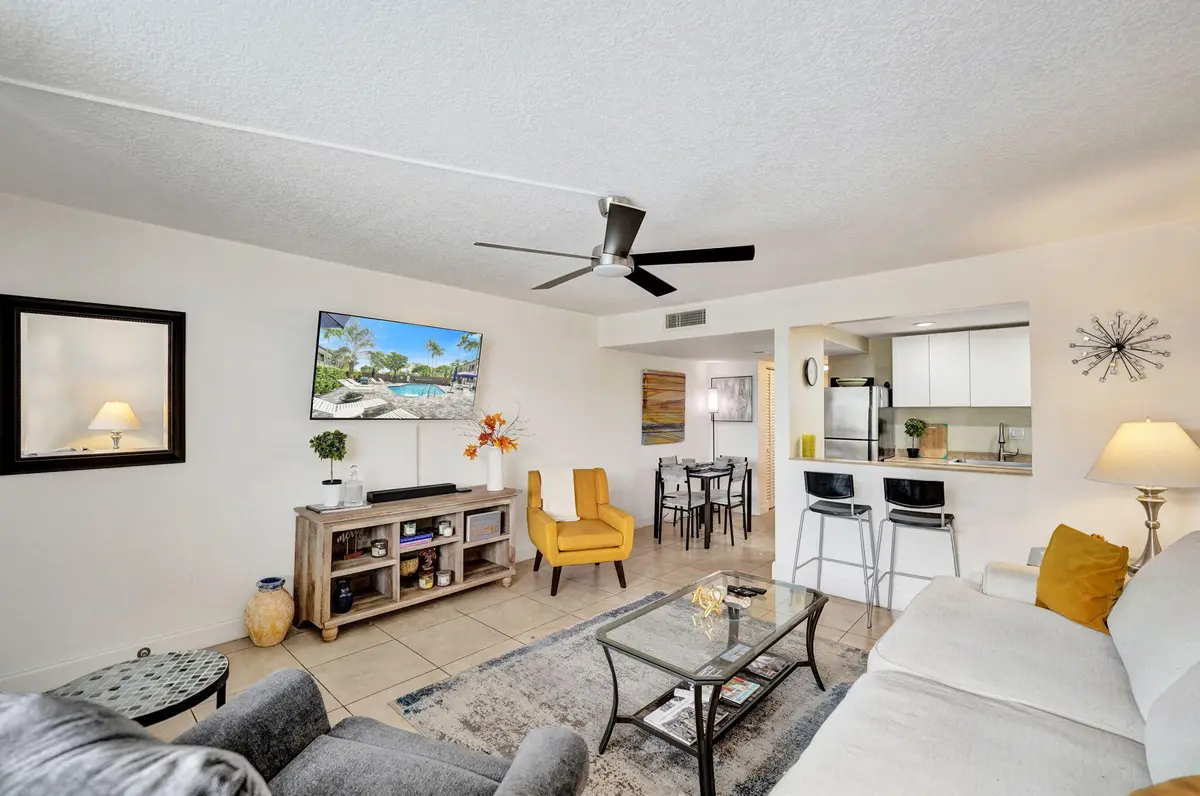 27-web-or-mls-DSC05699 at 1901 N Andrews Avenue Apt 214, Wilton Manors
