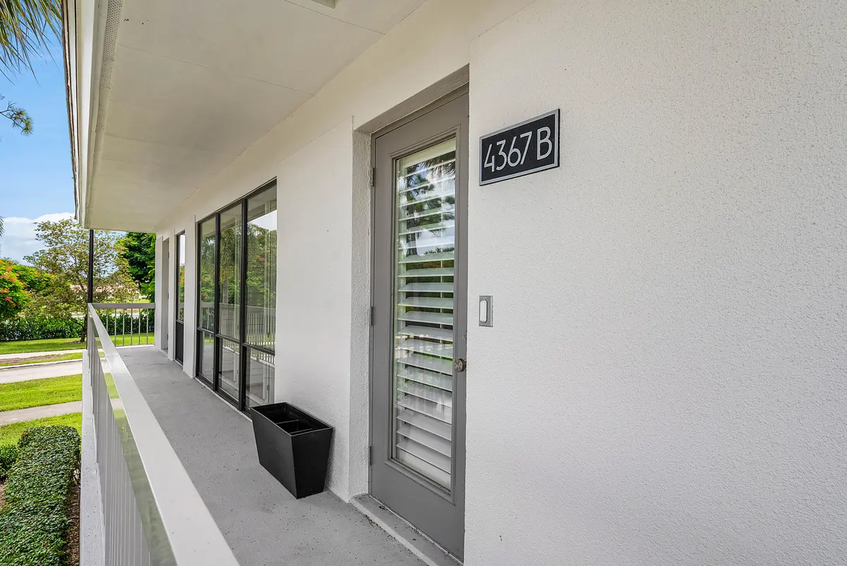 Front door at 4367 N QUAIL RIDGE Drive B, Boynton Beach