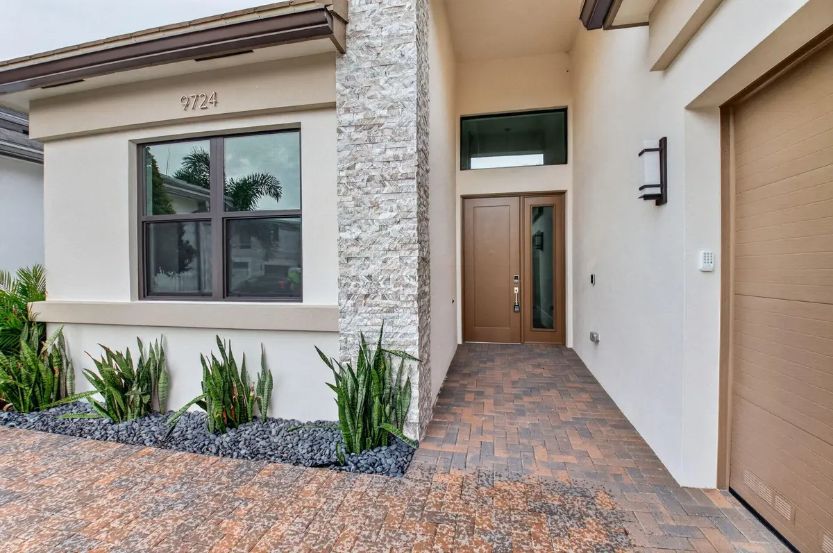 3-web-or-mls-DSC_9503 at 9724 Juniper Bay Avenue, Boca Raton