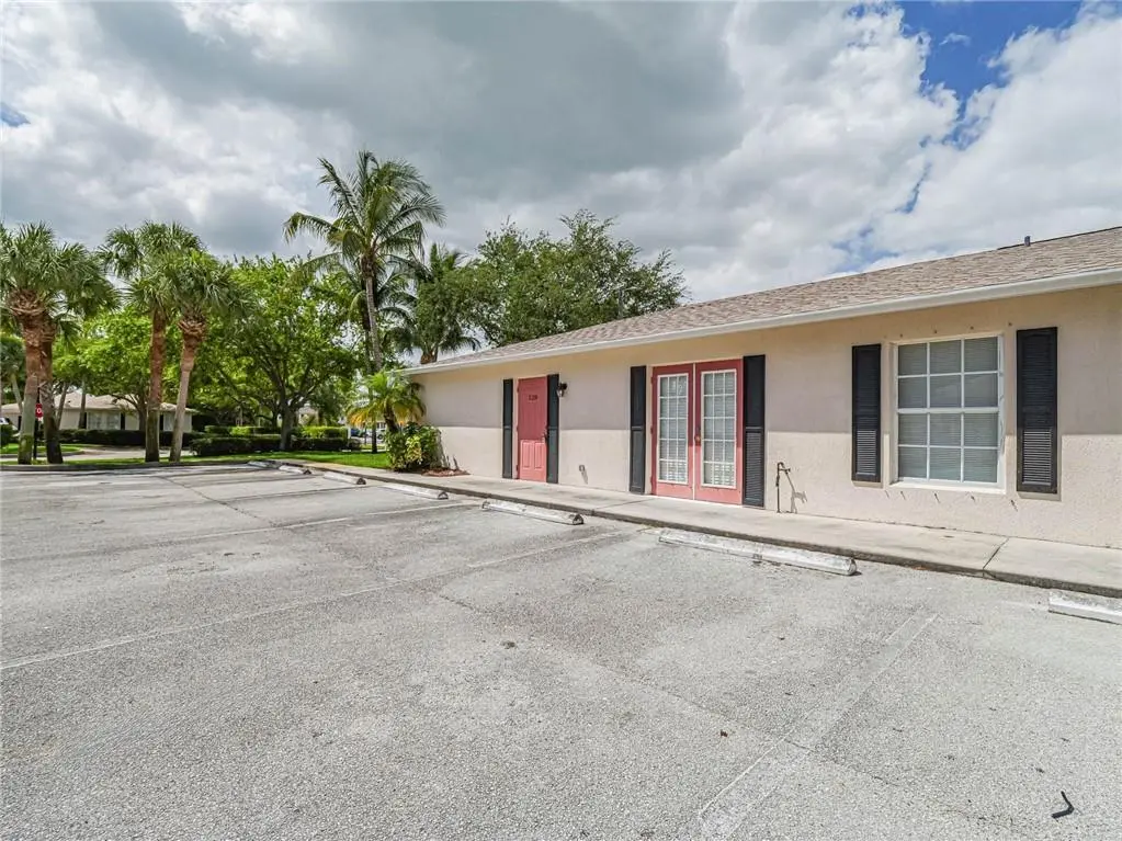 2a at 528 13TH Place 528, Vero Beach
