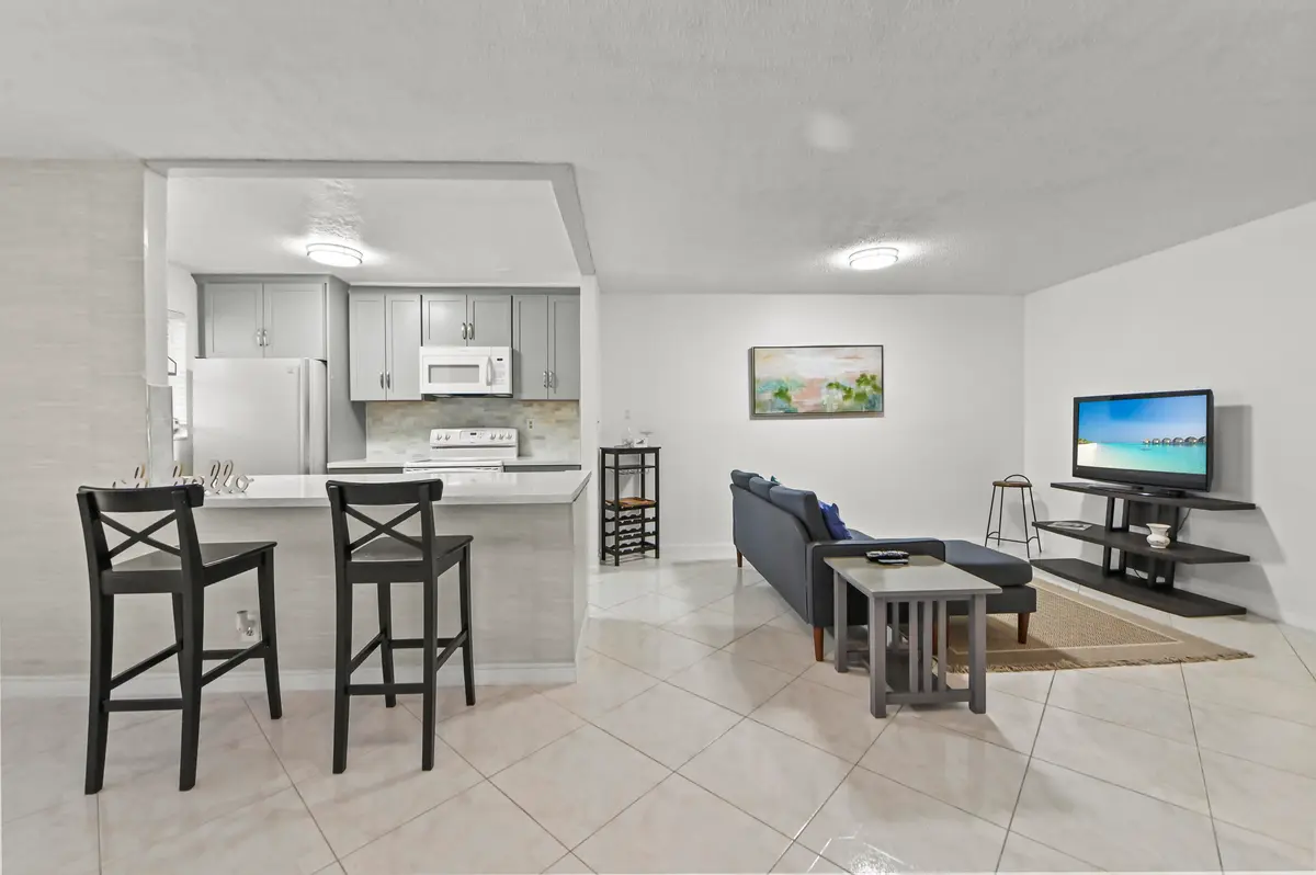 09 Living room 03 at 120 HIGH POINT Boulevard C, Delray Beach