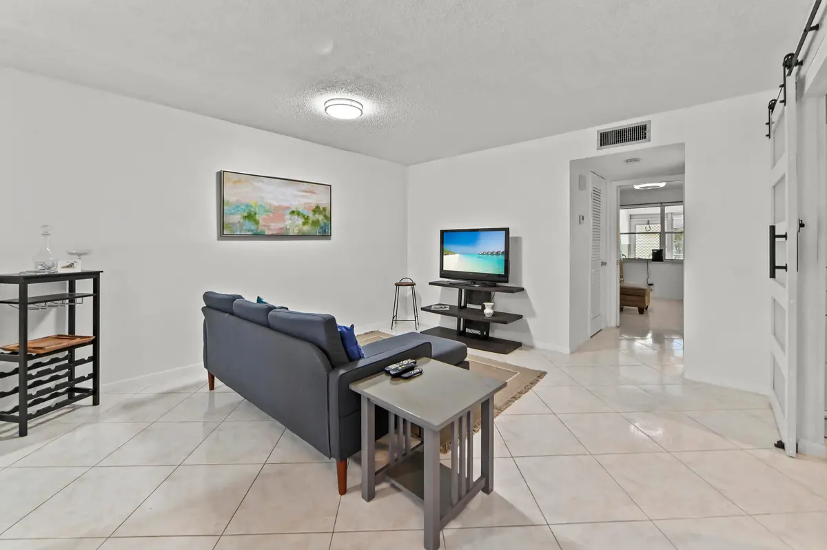 10 Living room 04 at 120 HIGH POINT Boulevard C, Delray Beach