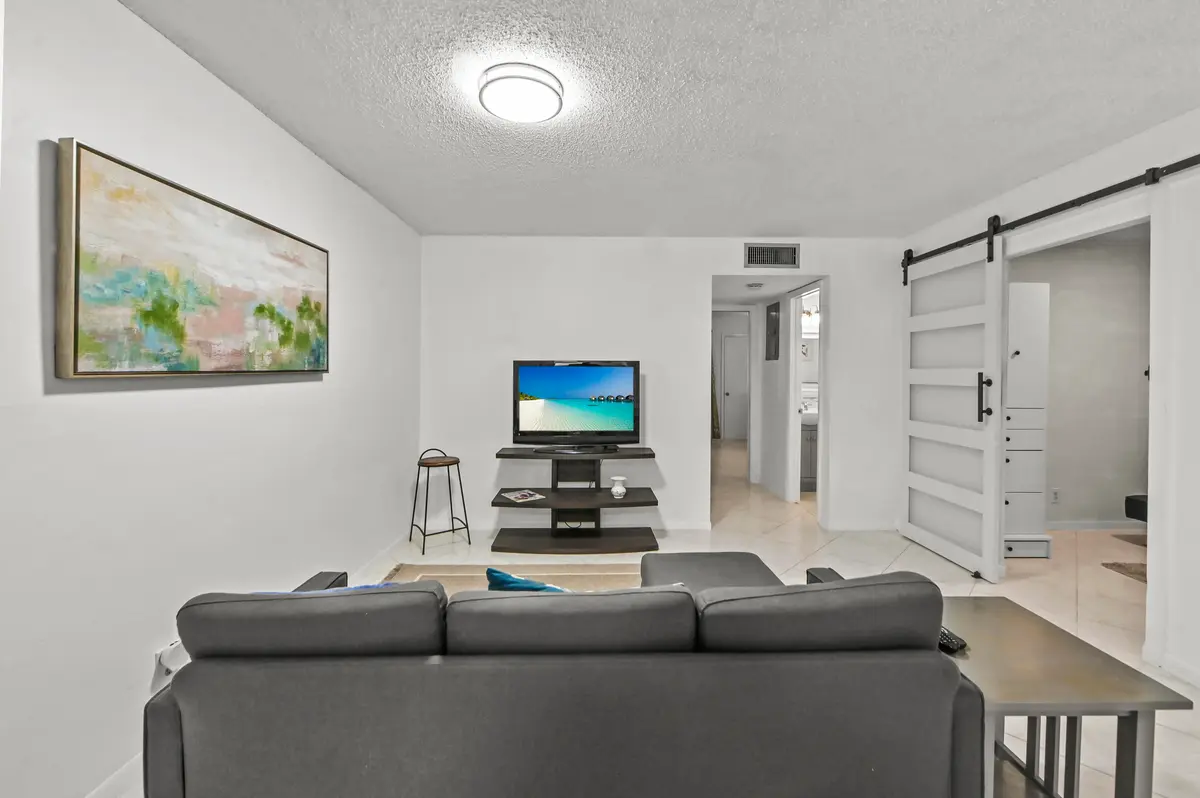 11 Living room 05 at 120 HIGH POINT Boulevard C, Delray Beach