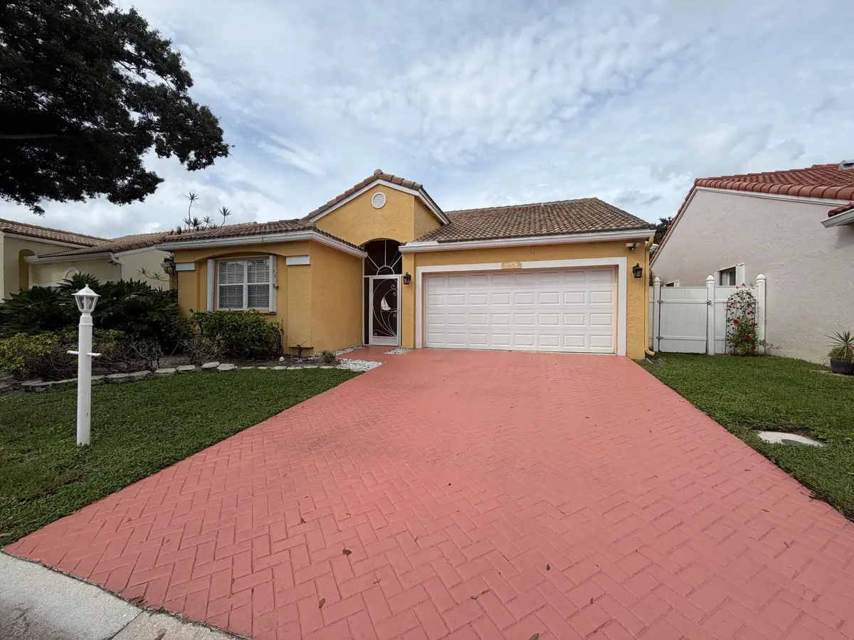 IMG_9831 at 10174 PLUM Street, Palm Beach Gardens