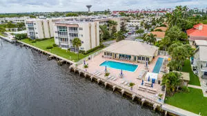 Poolside@SnugHarbor at 646 Snug Harbor Drive H308, Boynton Beach