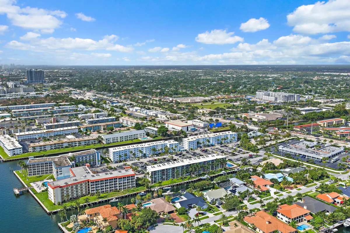 008-100ParadiseHarbourBoulevard-NorthPal at 100 PARADISE HARBOUR Boulevard 202, North Palm Beach