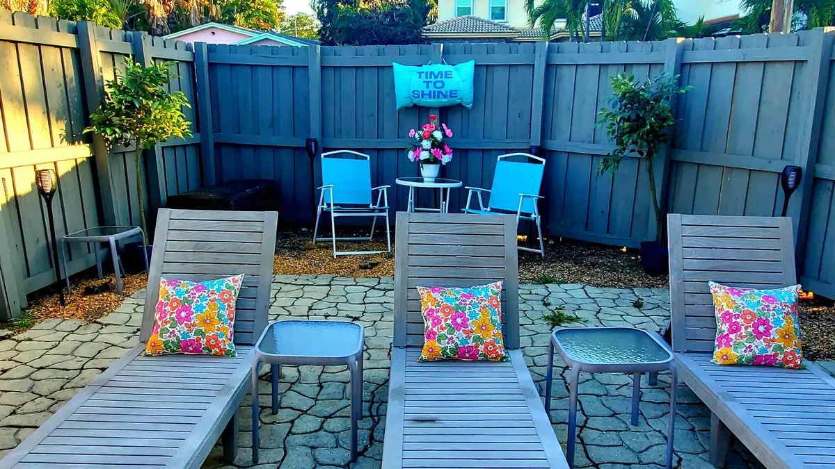 DayPatio at 2225 NE 14th Avenue, Wilton Manors