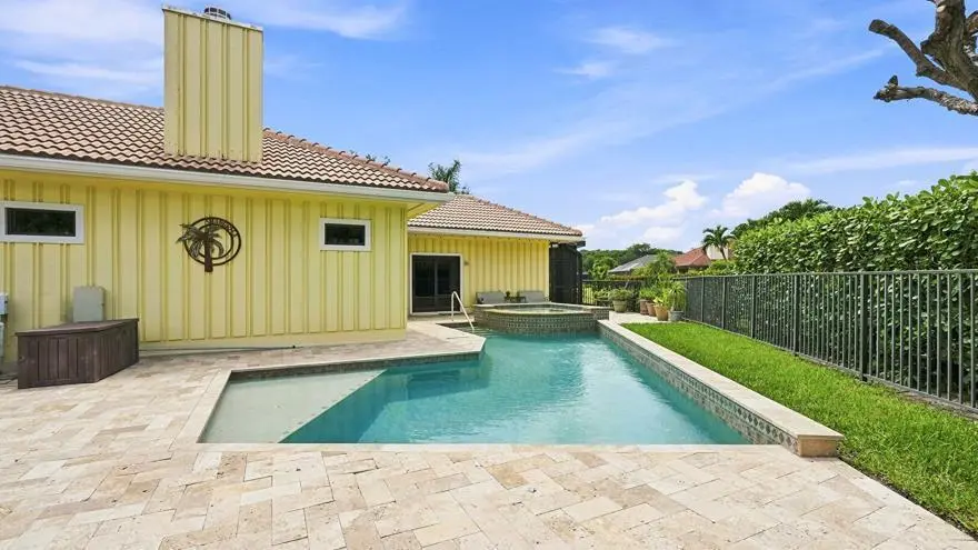 2015 Pool and Spa at 1 Wycliff Road, Palm Beach Gardens