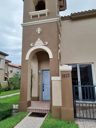 6516 Morgan Hill Trail 1812, West Palm Beach – Townhouse for sale