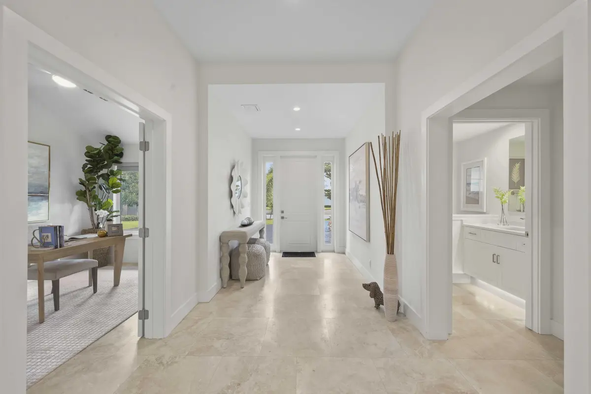 Entryway at 1386 S Atlantic Drive, Lantana