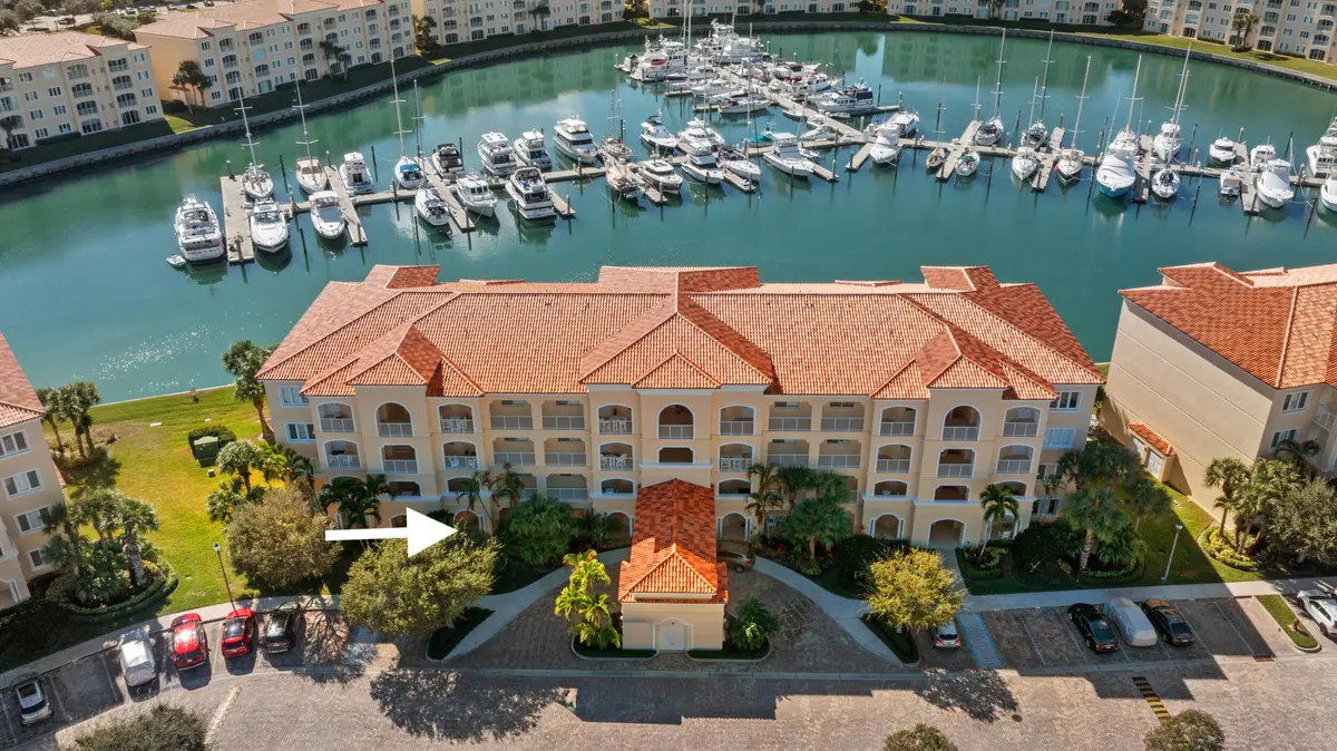 9 with arrow at 9 HARBOUR ISLE Drive 102, Fort Pierce