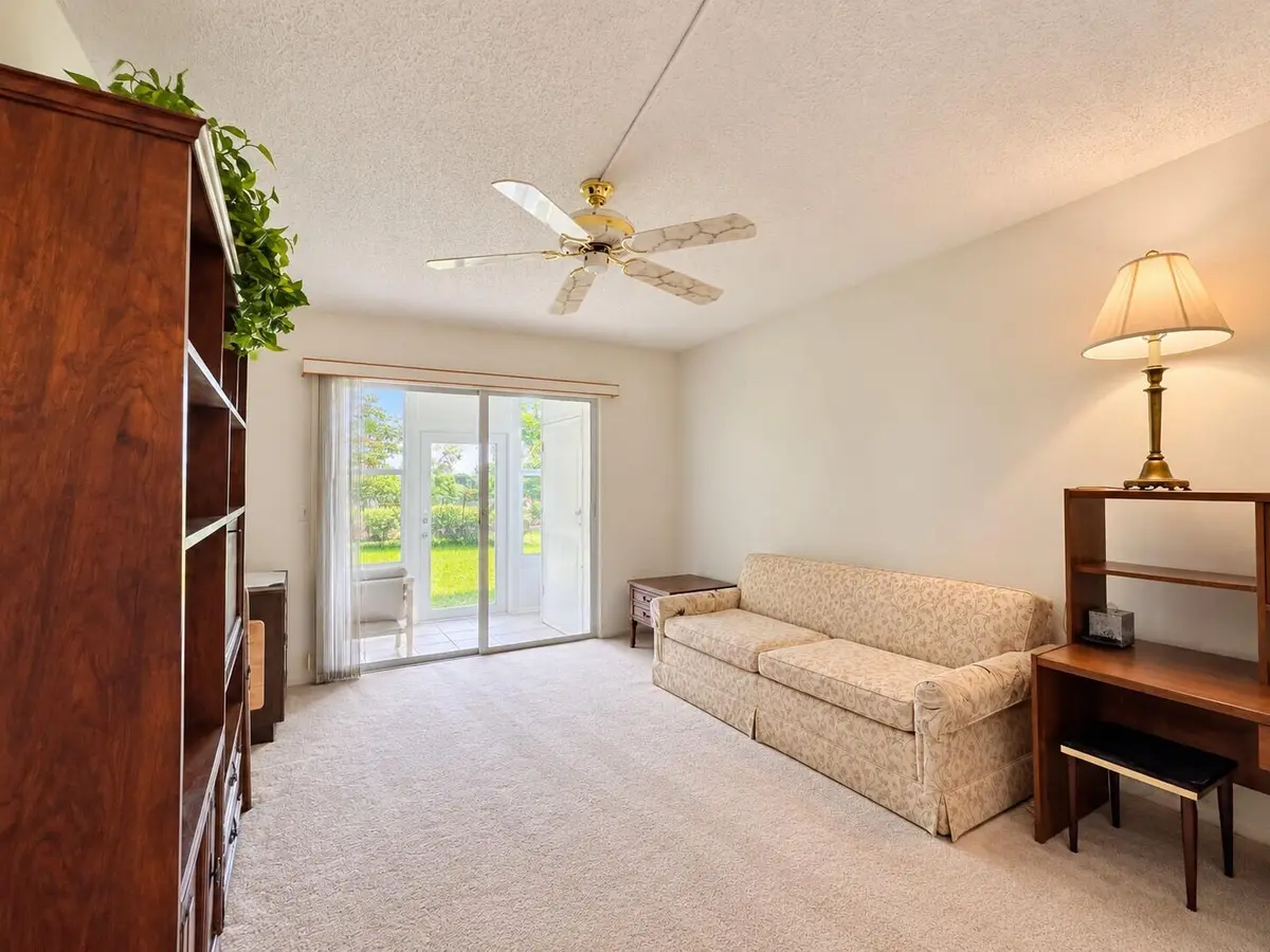 Guest Room at 102 GREENBRIER A, West Palm Beach