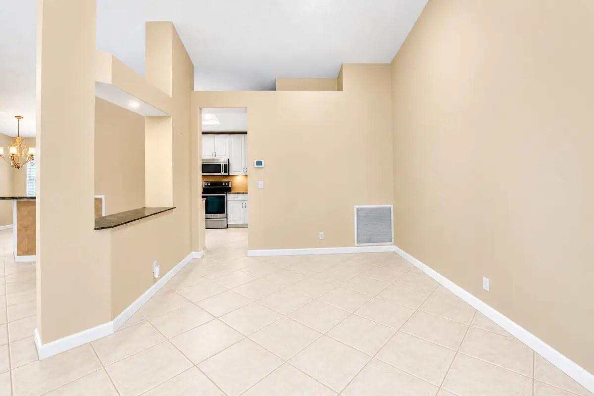 dining or TV room area at 7423 BRUNSWICK Circle, Boynton Beach