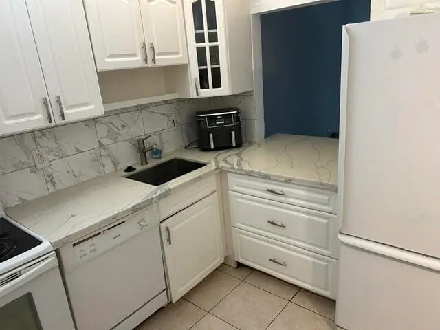 IMG_5903 at 5300 NE 24th Terrace 218c, Fort Lauderdale