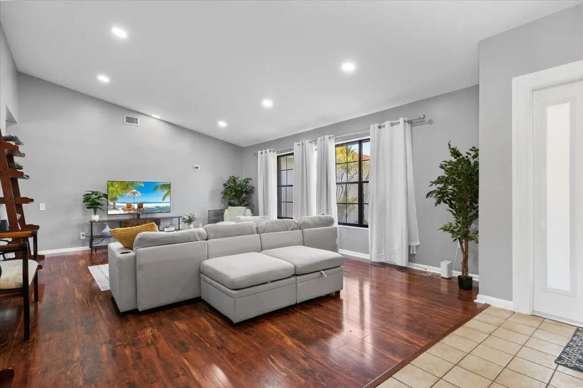 11-JLC_3773.jpg1 at 1941 Shower Tree Way, Wellington