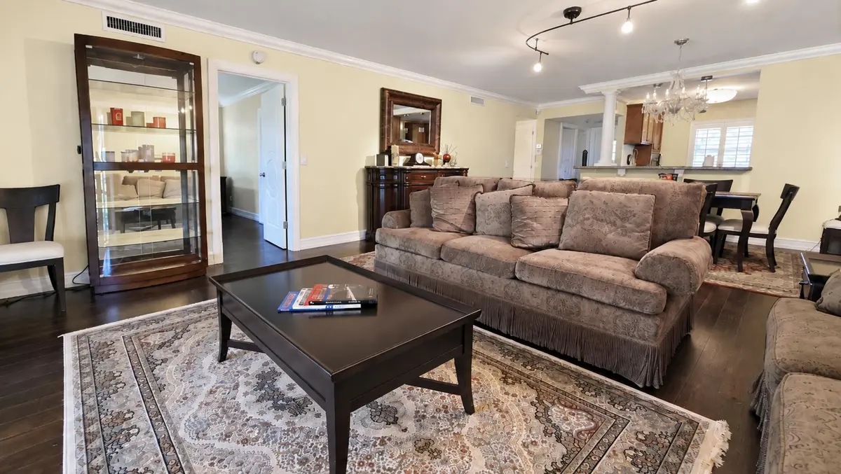 living-dining at 211 S Hollybrook Drive 101, Pembroke Pines