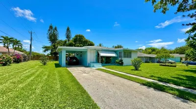 355 NW 8th Avenue, Delray Beach – Single Family Residence for rent