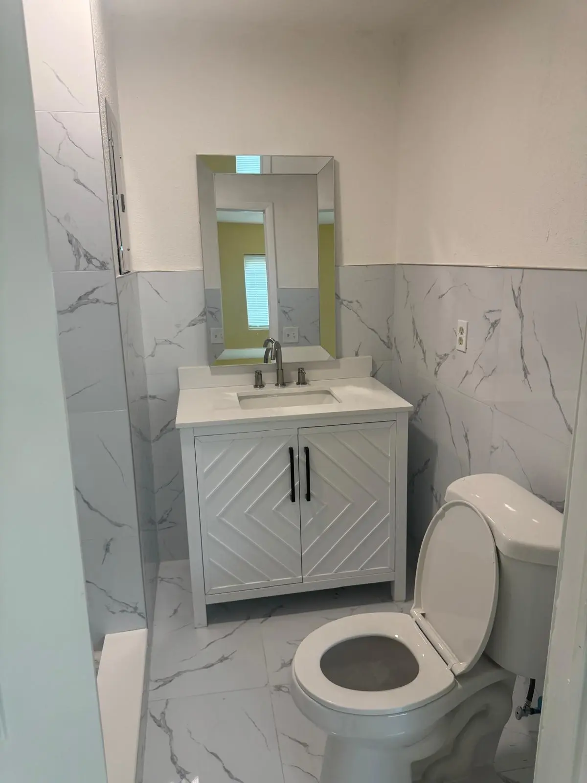 WhatsApp Image 2026-10-04 at 21.03.29 (3 at 6114 ROYAL PALM Boulevard, Margate