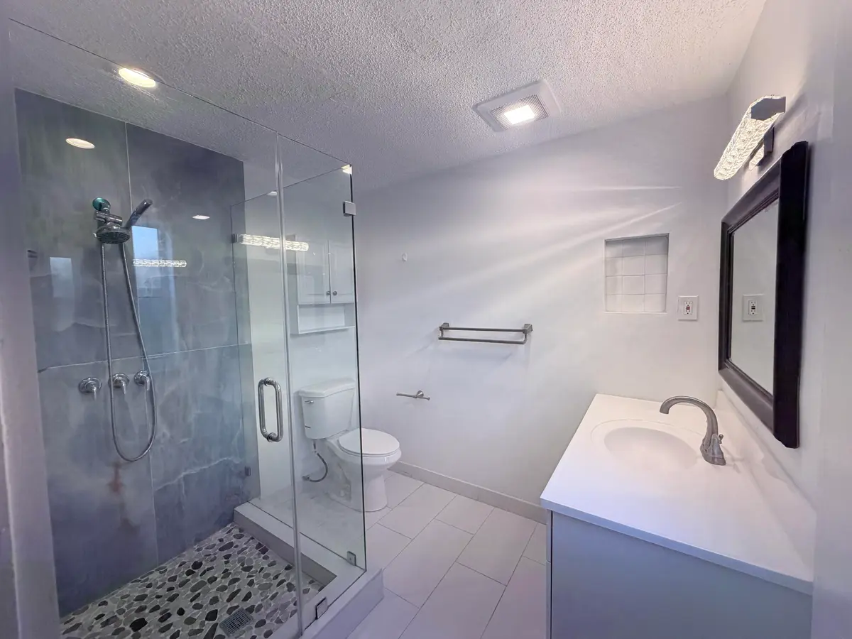 Primary Bathroom at 11260 NW 39th Street, Coral Springs