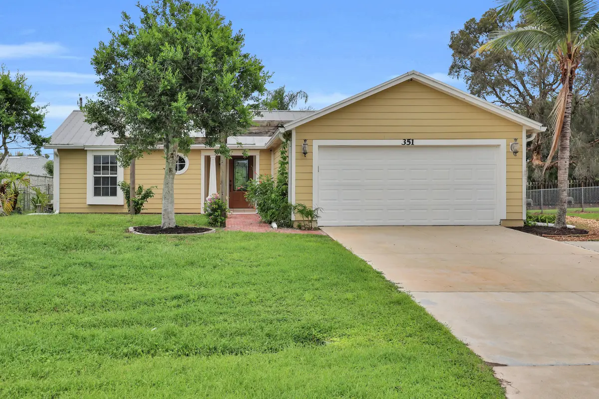 351 sw dwight ave - 03 at 351 SW Dwight Avenue, Port St. Lucie