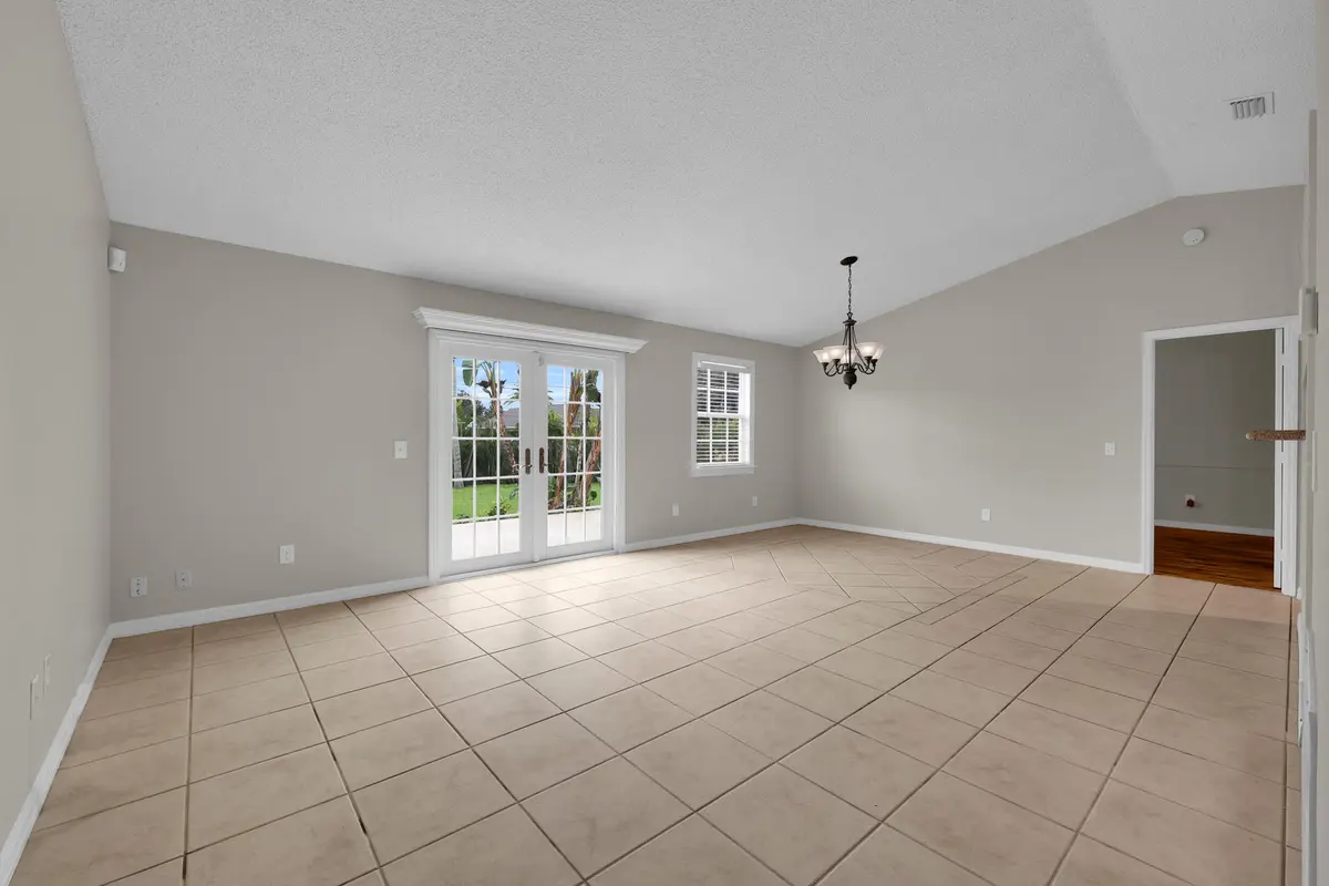 351 sw dwight ave - 07 at 351 SW Dwight Avenue, Port St. Lucie