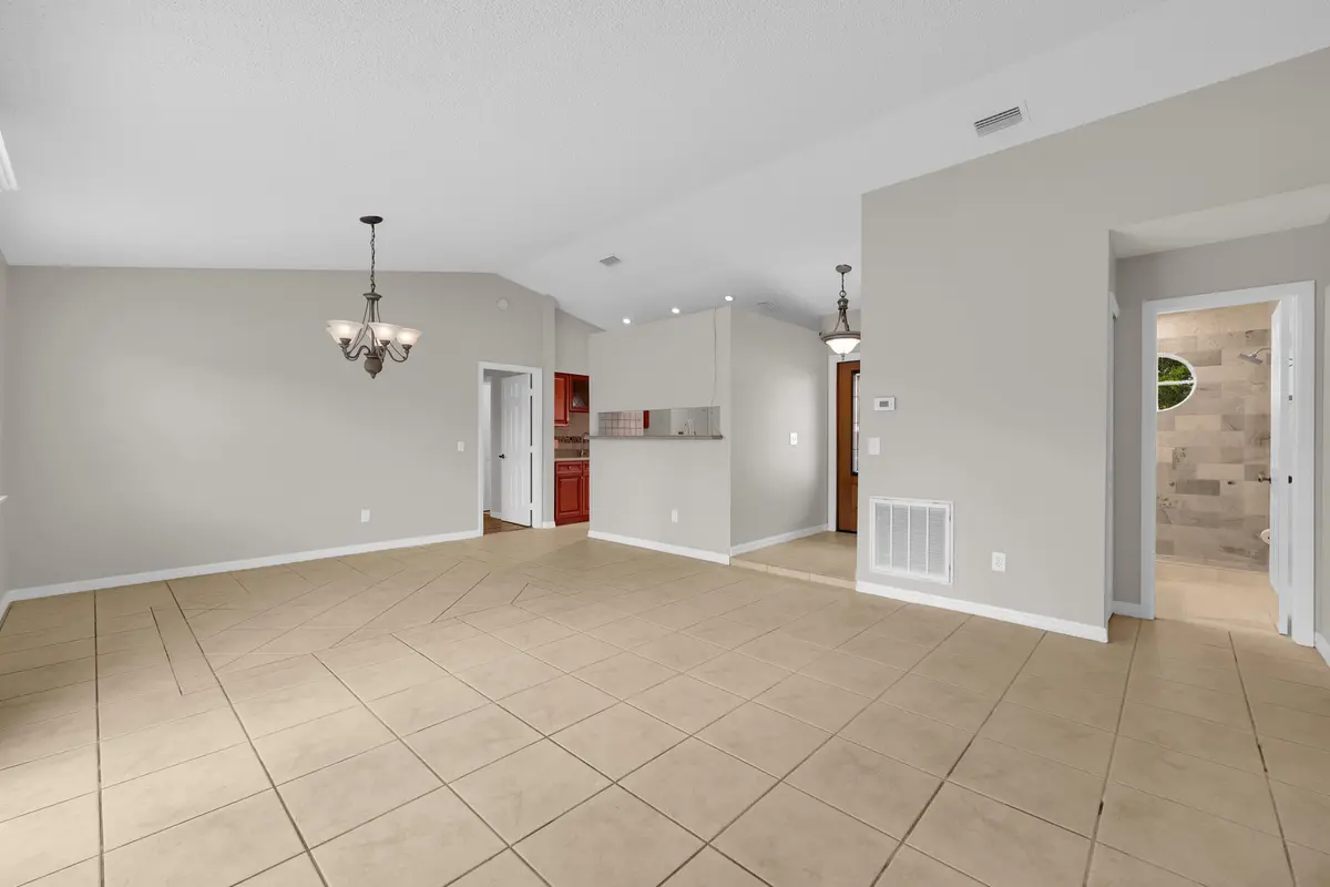 351 sw dwight ave - 08 at 351 SW Dwight Avenue, Port St. Lucie