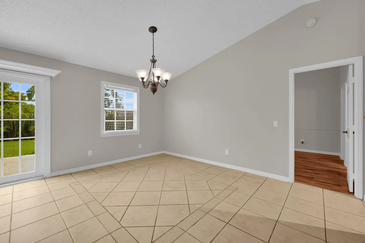 351 sw dwight ave - 10 at 351 SW Dwight Avenue, Port St. Lucie
