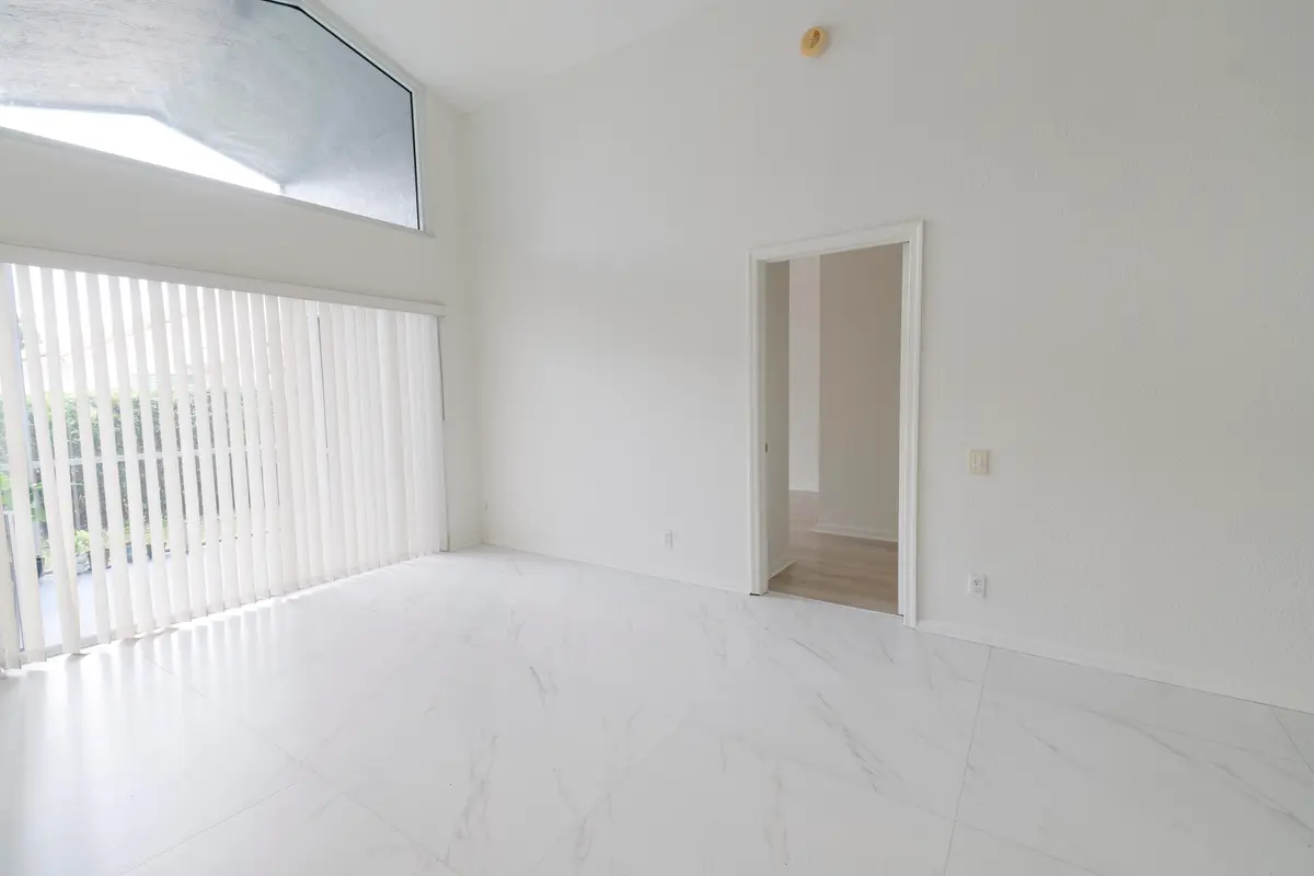 Living room at 6162 BAY ISLES Drive, Boynton Beach