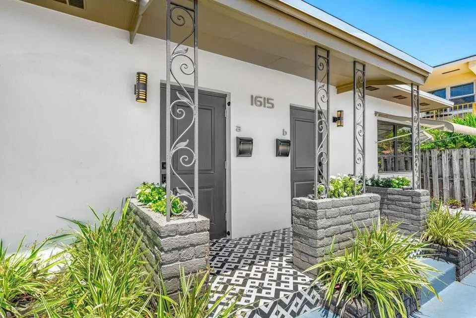 20240122172648337790000000-o at 1615 S Federal Highway B, Lake Worth Beach