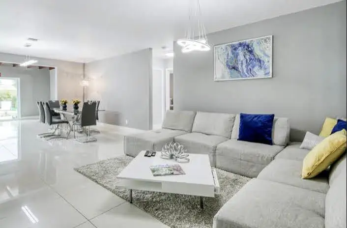 Photo 3 at 1905 N 45TH Avenue, Hollywood