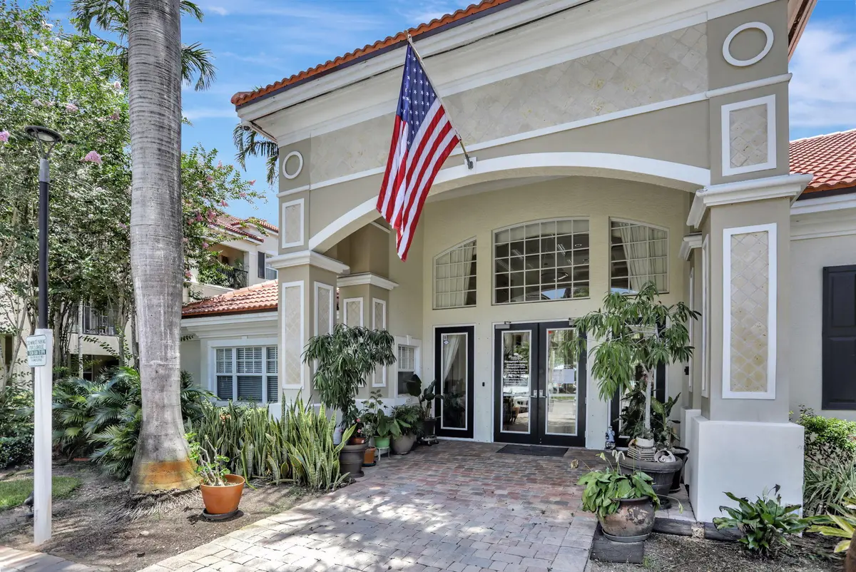 38-web-or-mls-001L3281 at 5920 W SAMPLE Road 203, Coral Springs