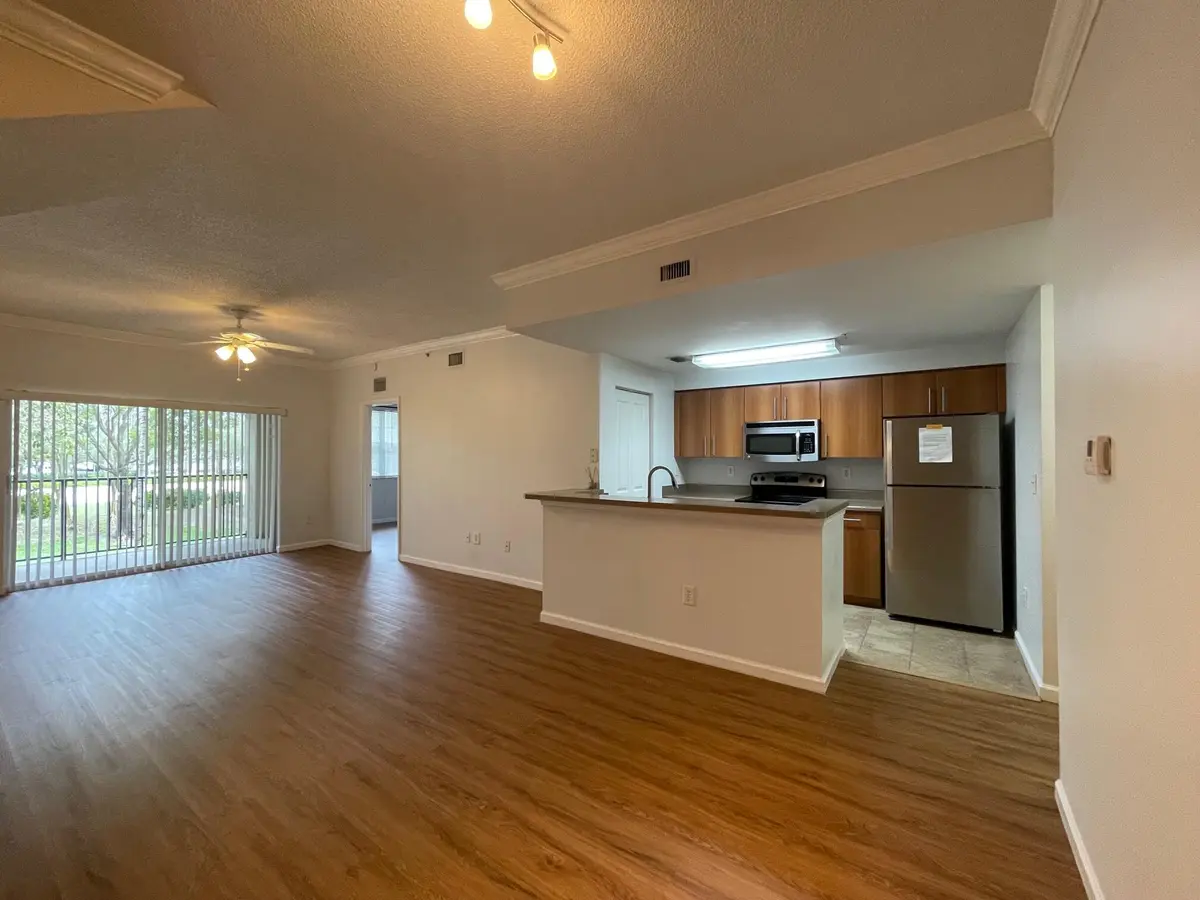 IMG_0286 at 5920 W SAMPLE Road 203, Coral Springs