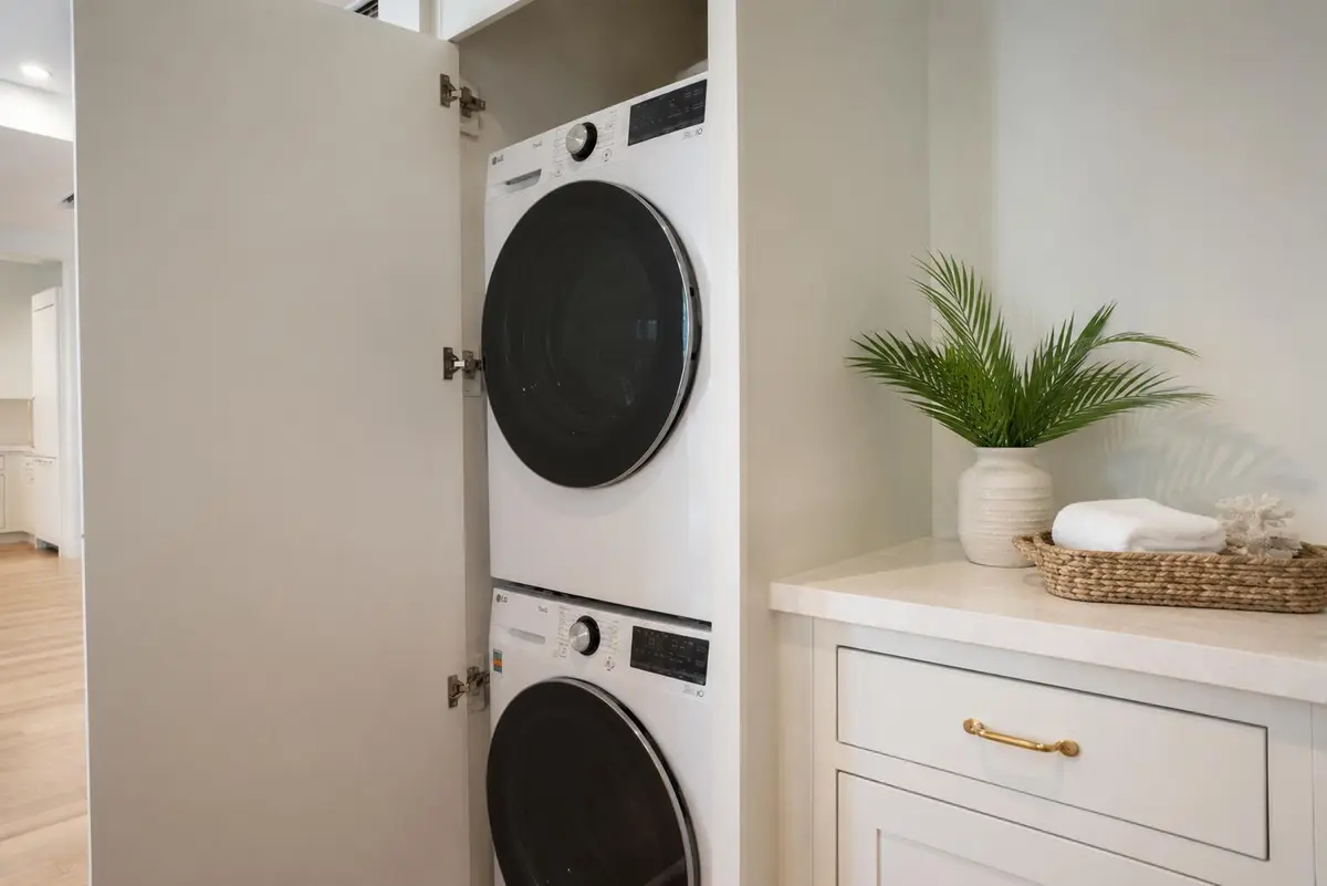 Laundry Room at 184 SUNSET Avenue 102, Palm Beach