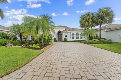 2483 SW Bridgeview Terrace, Palm City – Single Family Residence for sale