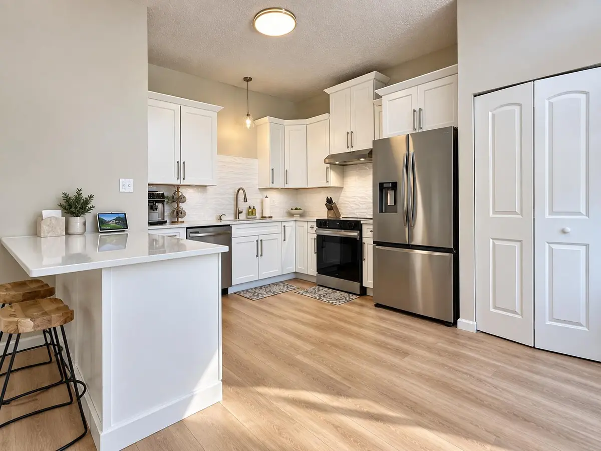13009 Kitchen at 13009 W MEADOWBREEZE Drive, Wellington