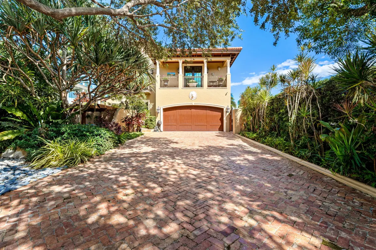 FRONT_STRAIGHT at 818 S LAKESIDE Drive, Lake Worth Beach