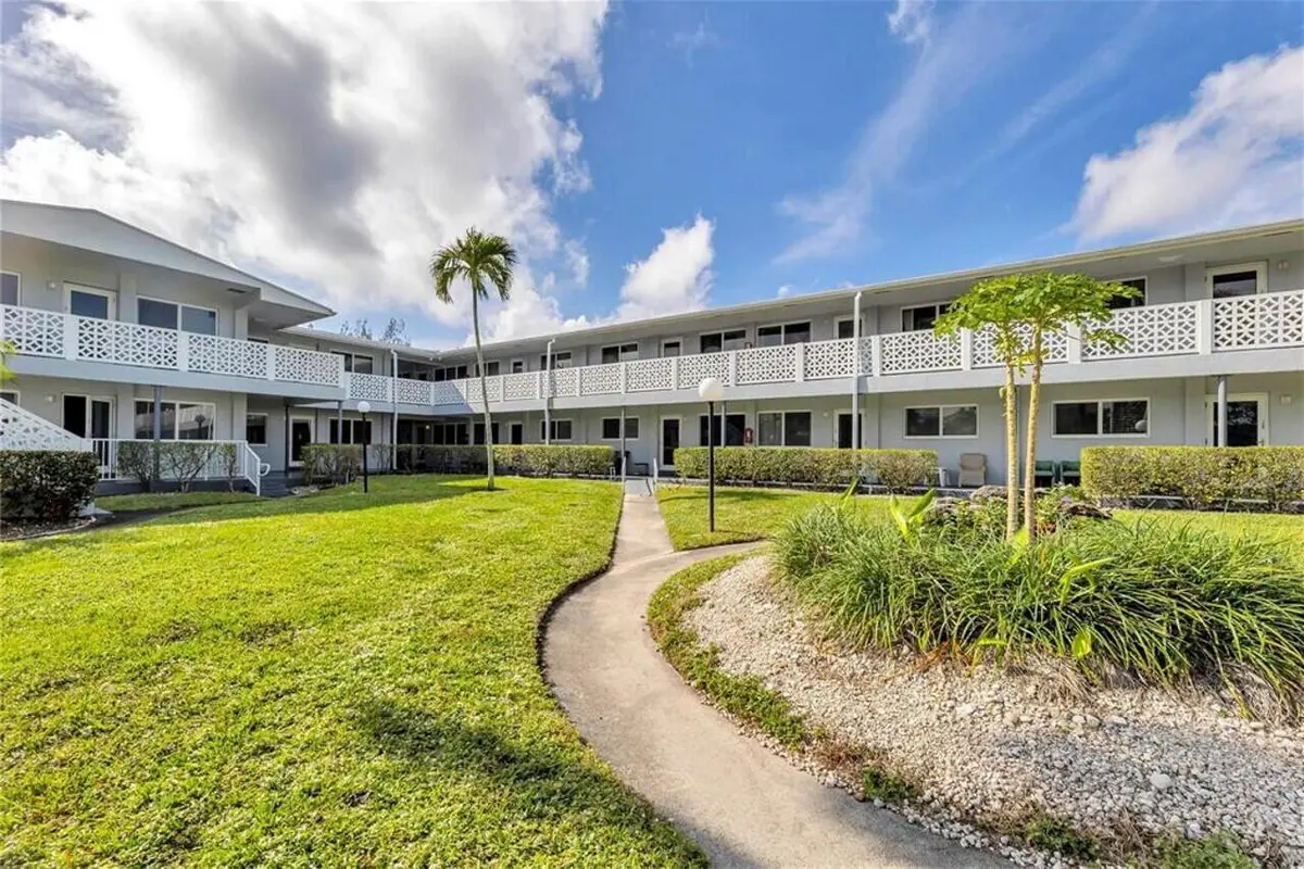 GetMedia (8)_1 at 600 LAYNE Boulevard 211, Hallandale Beach