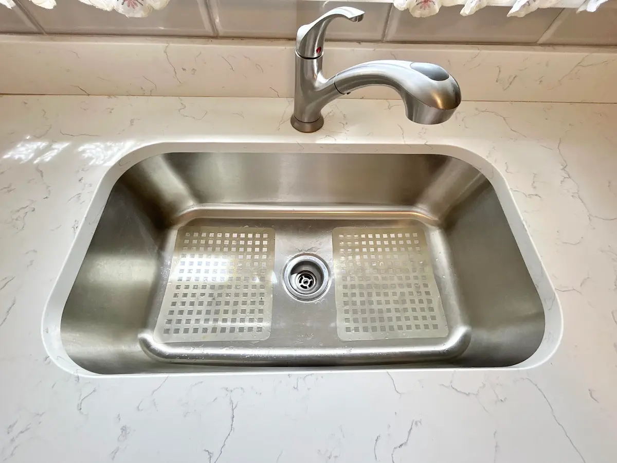SS DEEP SINGLE SINK at 2666 Emory Drive D, West Palm Beach