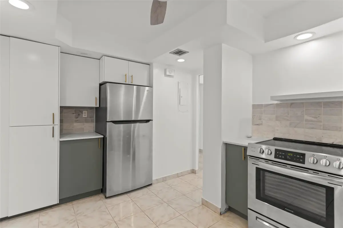 Photo 2 at 3430 Galt Ocean Drive 403, Fort Lauderdale