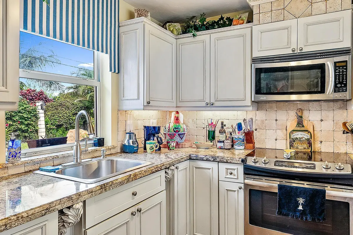 245 Arlington Rd -22 at 245 ARLINGTON Road, West Palm Beach