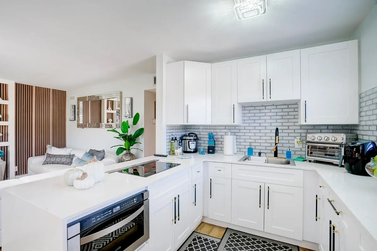 203WindsorI-25 at 203 S WINDSOR I 203, West Palm Beach