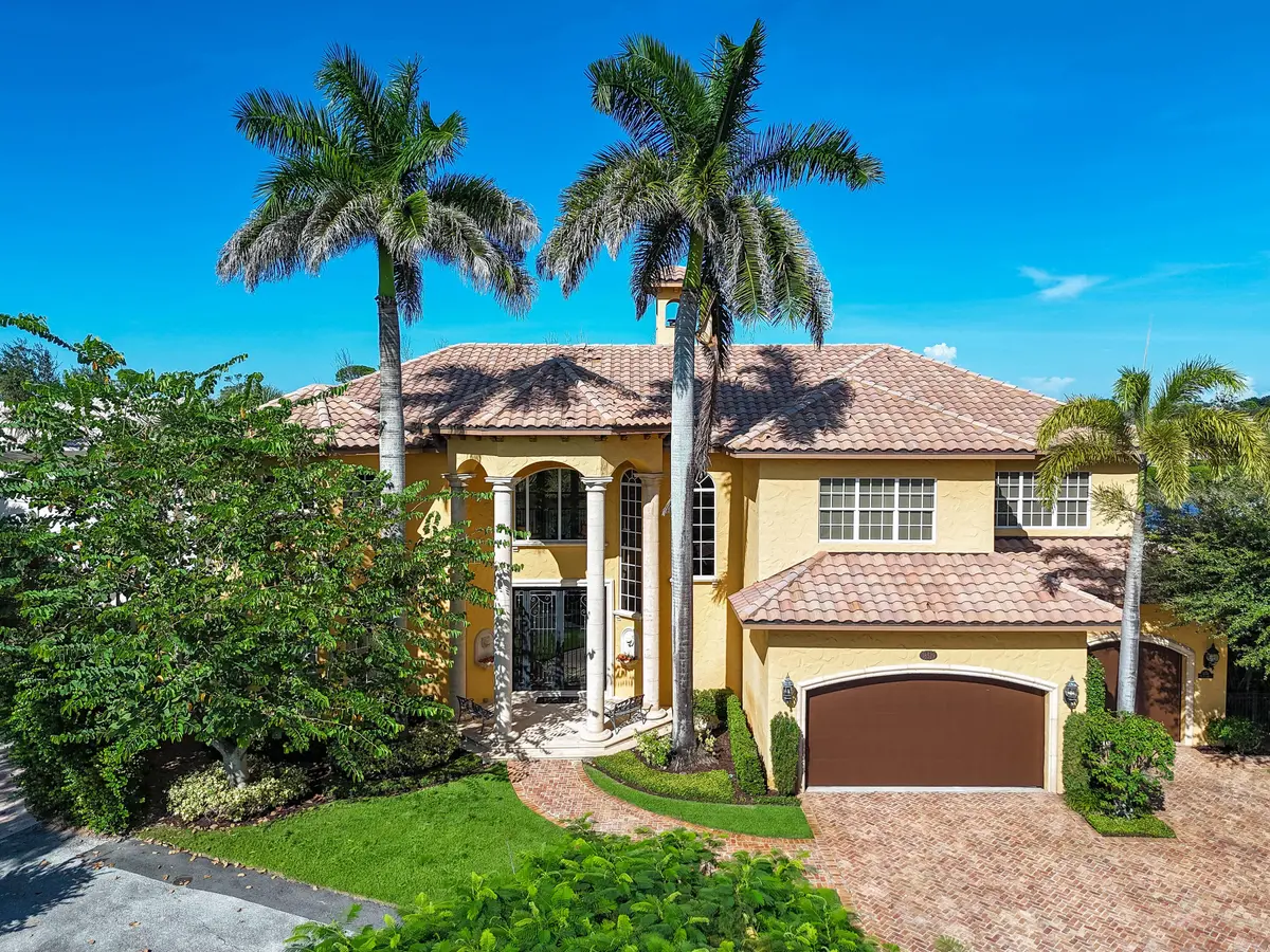 Front of Home at 18519 SE Palm Island Lane, Jupiter