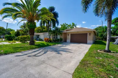 2241 NW 3RD Street, Pompano Beach – Single Family Residence for sale